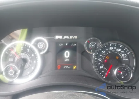 2024 Ram 2500 Tradesman 4X4 8' Box из США, поврежденный, VIN 3C6UR5HJ8RG288173